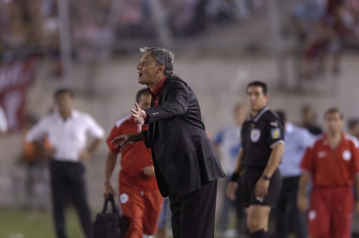 Hoje no Botafogo, Tite superou rejeição por "ser gremista" para assumir o Inter